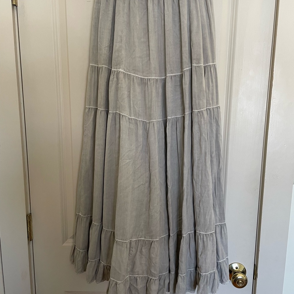 American eagle multitiered, lined maxi skirt. Viscose
